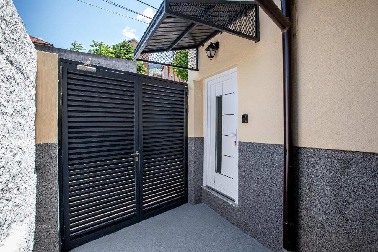 Self Check-In Apartment With Jacuzzi Mostar Zewnętrze zdjęcie