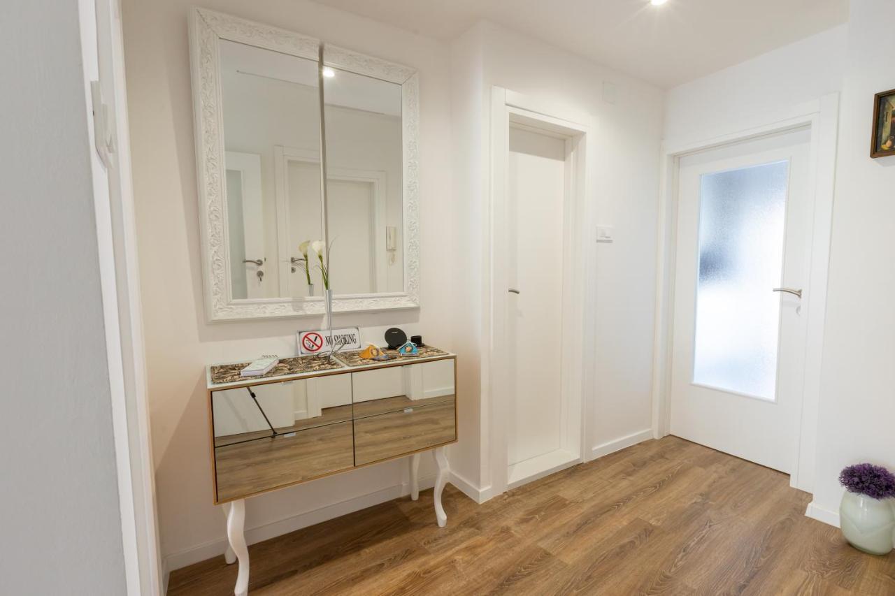 Self Check-In Apartment With Jacuzzi Mostar Zewnętrze zdjęcie