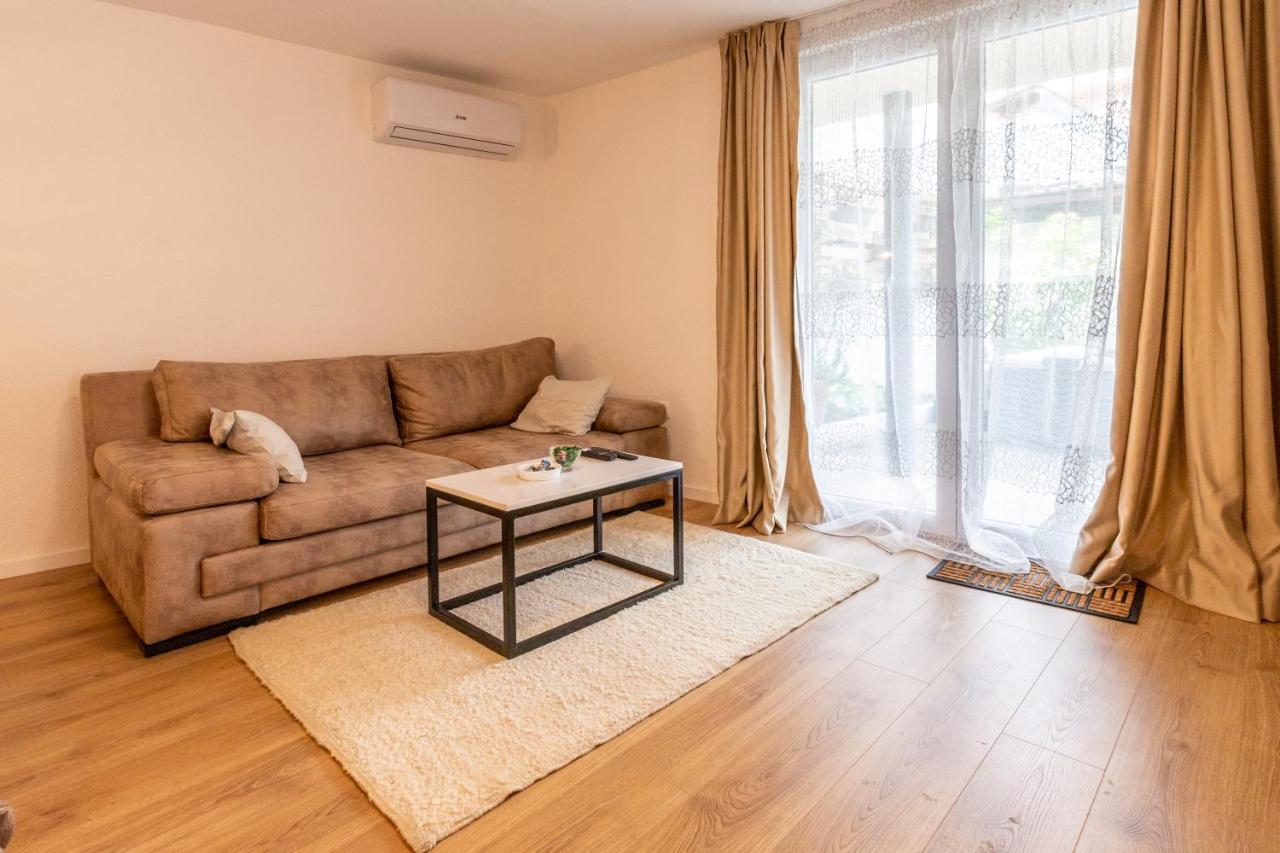 Self Check-In Apartment With Jacuzzi Mostar Zewnętrze zdjęcie