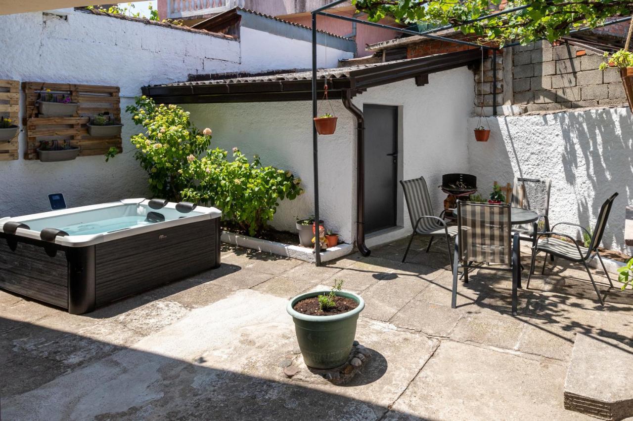 Self Check-In Apartment With Jacuzzi Mostar Zewnętrze zdjęcie