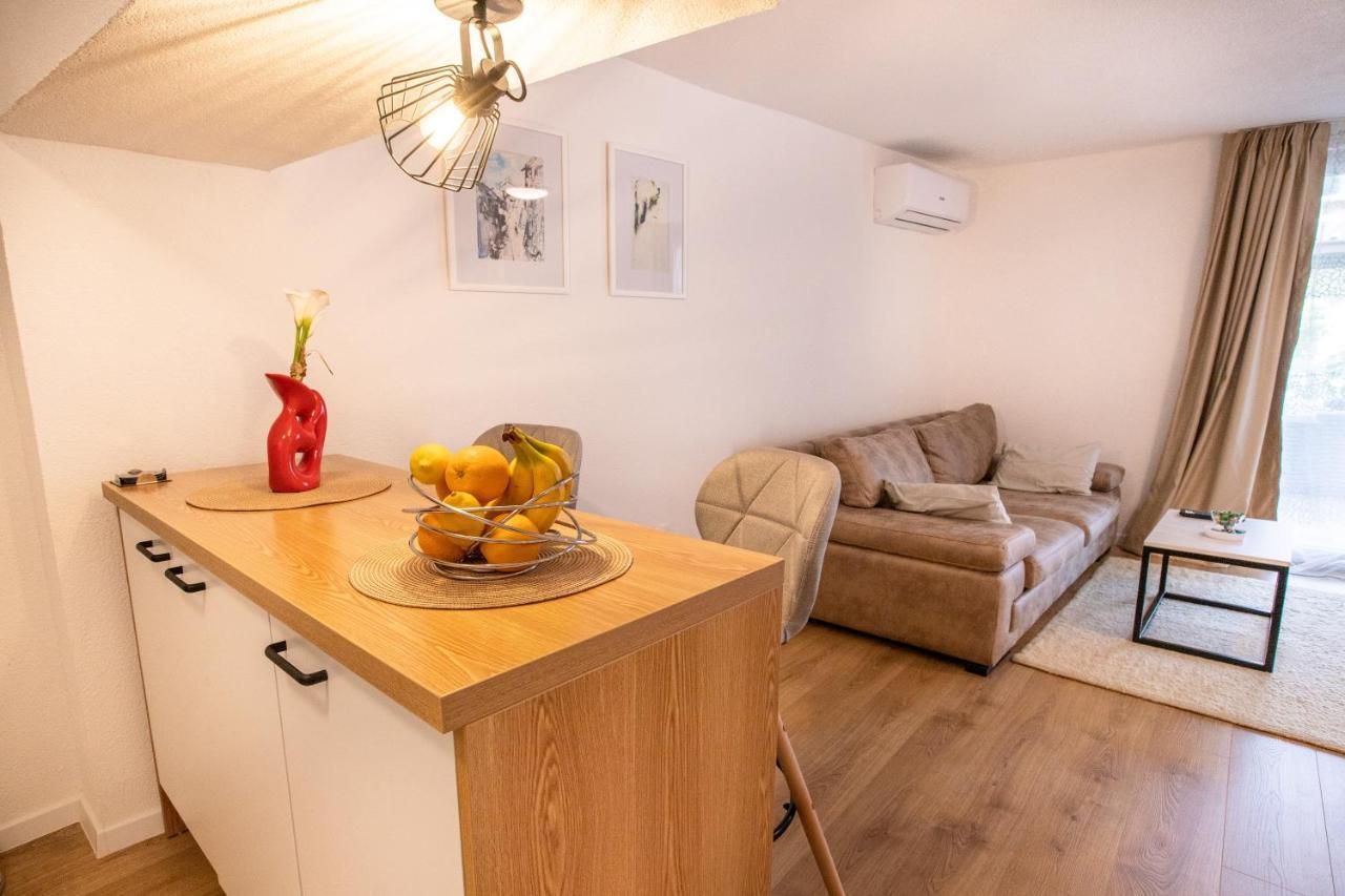 Self Check-In Apartment With Jacuzzi Mostar Zewnętrze zdjęcie